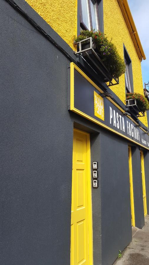 Pasta Factory Guest Rooms Galway Buitenkant foto