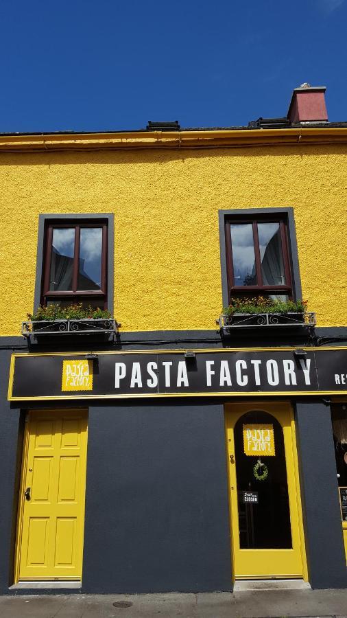 Pasta Factory Guest Rooms Galway Buitenkant foto
